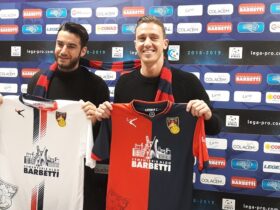 Il centrocampista Guido Davì (a sinistra) e l'attaccante Matteo Chinellato in occasione della presentazione al "Barbetti"